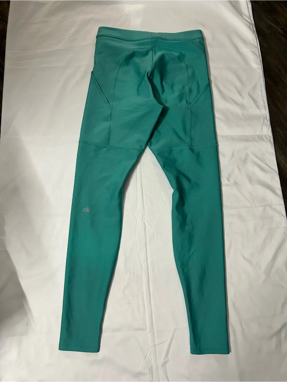 ALO Yoga sleek supportive